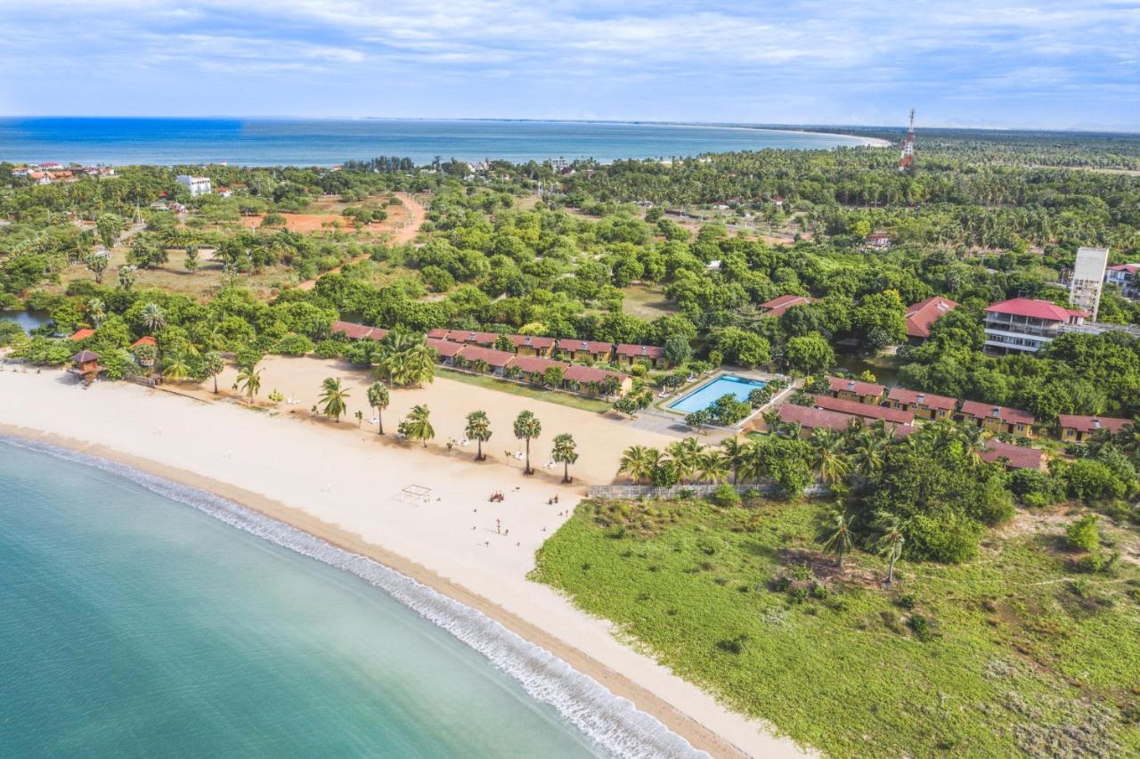 Amethyst Resort Passikudah Exterior foto